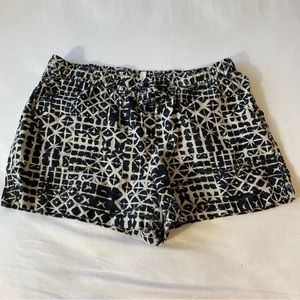 Garnet Hills Linen Shorts Black and Cream Geometric Print size 16
